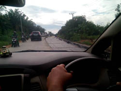 Perbaikan Jalur Mudik di Pelalawan Masih Sebabkan Kemacetan Panjang